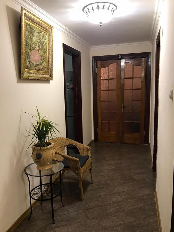 Chasha Polnaya Apartamento Sukhumi Exterior foto
