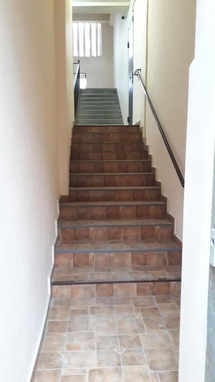 Chasha Polnaya Apartamento Sukhumi Exterior foto